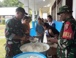Korem 152 Baabullah Buka Dapur Lapangan Layani Korban Banjir Loloda