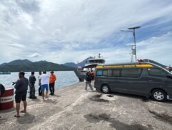 KM Intim Teratai Kandas di Perairan Pulau Makian, 1 Penumpang Kritis Dievakuasi Pakai Kapal Patroli SBU Polairud