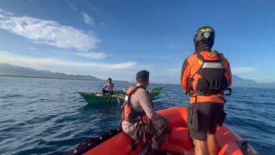 Polda Malut Terjunkan Sejumlah Anggota Ditpolairud dan Brimob Bantu Cari Nelayan Hilang di Perairan Sofifi