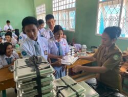 ‎Polres Halut Salurkan Perdana Program Makan Bergizi Gratis untuk 1.051 Pelajar