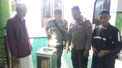 ‎Terekam CCTV, Pelaku Pencurian Kotak Amal Masjid di Tabona Diburu Polisi
