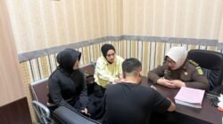 ‎Polres Ternate Limpahkan Tersangka Kasus KDRT dan Kekerasan Terhadap Anak ke Kejari