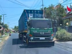 Aktivitas Mobil Trailer Pengangkut Kontainer 20 Feet Milik PT. NICO Tanpa Pengawalan Polisi Dikeluhkan