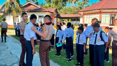 5 Taruna Akpol Perkuat Karakter dan Wawasan Kebangsaan Siswa di Sekolah Rakyat Halmahera Utara