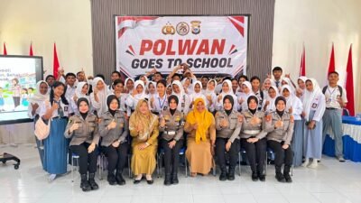 Polwan Polres Halteng Masuk Sekolah, Ingatkan Bahaya Bullying hingga Narkoba