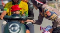 ‎Satlantas Polres Halmahera Tengah Bagikan 250 Bendera Merah Putih