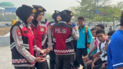 Dekat Diri dengan Masyarakat, Polwan Polda Malut Ingatkan Waspada Kamtibmas dan Karhutla‎ ‎